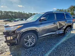 5TDKZRFH0KS555675 2019 TOYOTA HIGHLANDER
