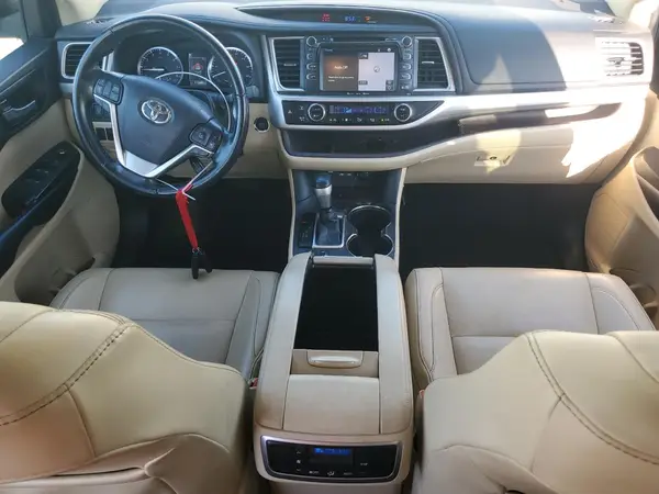 5TDKZRFH0KS564621 2019 TOYOTA HIGHLANDER - Image 8