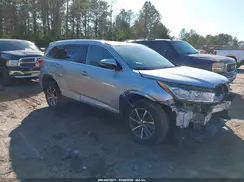 5TDKZRFH0KS565462 2019 TOYOTA HIGHLANDER