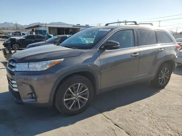 5TDKZRFH0KS571200 2019 TOYOTA HIGHLANDER - Image 1