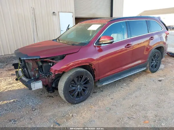 5TDKZRFH0KS573058 2019 TOYOTA HIGHLANDER - Image 2