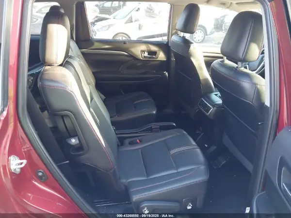 5TDKZRFH0KS573058 2019 TOYOTA HIGHLANDER - Image 8