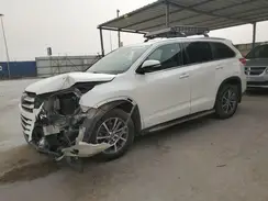 5TDKZRFH1HS216464 2017 TOYOTA HIGHLANDER