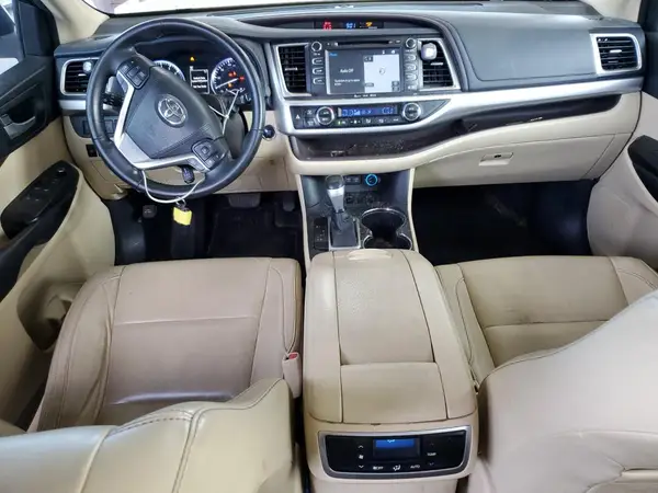 5TDKZRFH1HS222300 2017 TOYOTA HIGHLANDER - Image 8