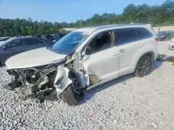 5TDKZRFH1HS507708 2017 TOYOTA HIGHLANDER