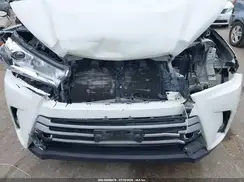 5TDKZRFH1HS513136 2017 TOYOTA HIGHLANDER