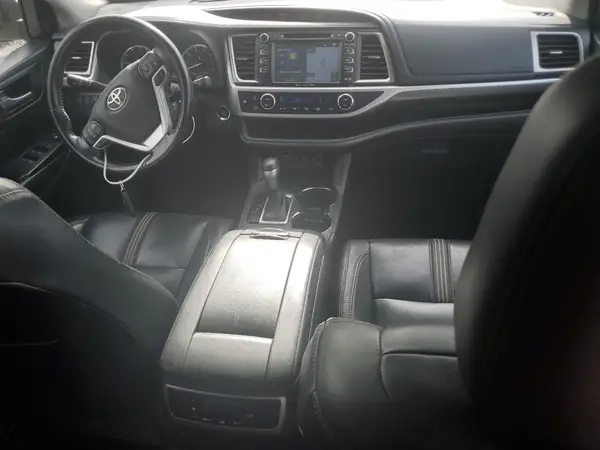 5TDKZRFH1HS516344 2017 TOYOTA HIGHLANDER - Image 8