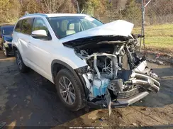 5TDKZRFH1HS523956 2017 TOYOTA HIGHLANDER