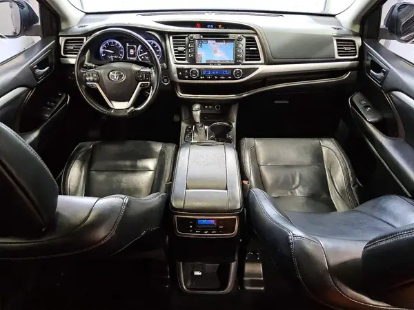 5TDKZRFH1JS237630 2018 TOYOTA HIGHLANDER - Image 8