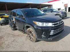 5TDKZRFH1JS263175 2018 TOYOTA HIGHLANDER