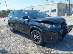 5TDKZRFH1JS279277 2018 TOYOTA HIGHLANDER