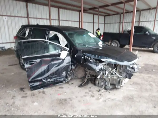 5TDKZRFH1JS281434 2018 TOYOTA HIGHLANDER - Image 1