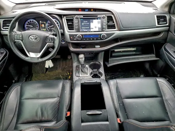 5TDKZRFH1JS531934 2018 TOYOTA HIGHLANDER - Image 8
