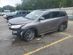 5TDKZRFH1JS532632 2018 TOYOTA HIGHLANDER