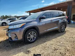 5TDKZRFH1JS536387 2018 TOYOTA HIGHLANDER