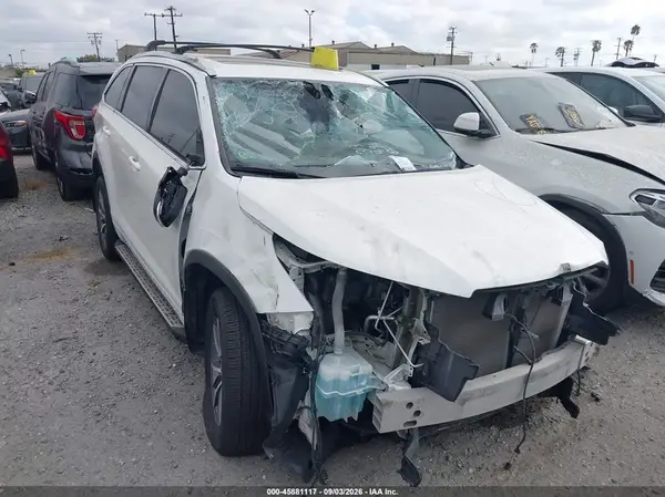 5TDKZRFH1JS540536 2018 TOYOTA HIGHLANDER - Image 1