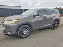 5TDKZRFH1JS543095 2018 TOYOTA HIGHLANDER