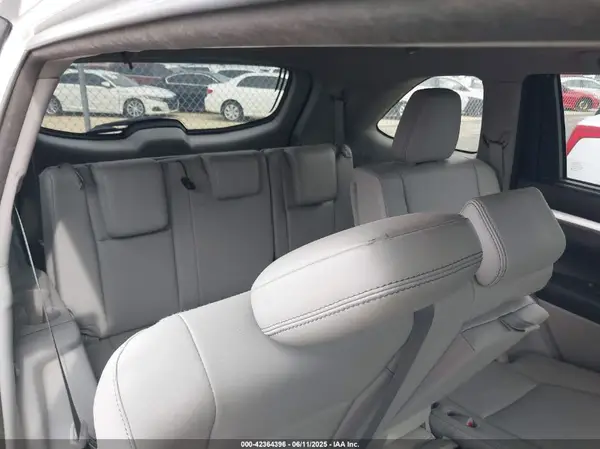 5TDKZRFH1JS544750 2018 TOYOTA HIGHLANDER - Image 8