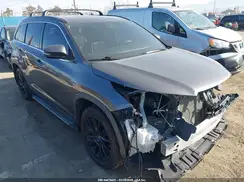 5TDKZRFH1KS301165 2019 TOYOTA HIGHLANDER