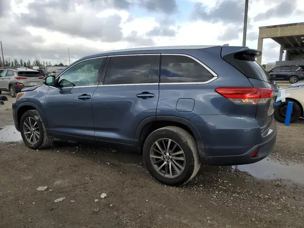 5TDKZRFH1KS309170 2019 TOYOTA HIGHLANDER - Image 2