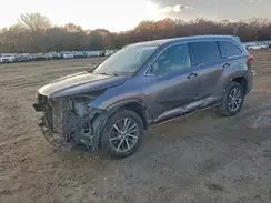5TDKZRFH1KS313042 2019 TOYOTA HIGHLANDER
