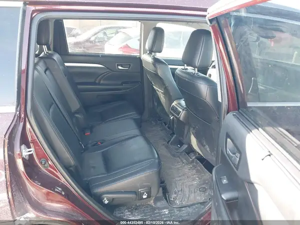 5TDKZRFH1KS323747 2019 TOYOTA HIGHLANDER - Image 8