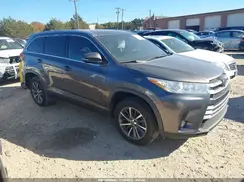 5TDKZRFH1KS328088 2019 TOYOTA HIGHLANDER