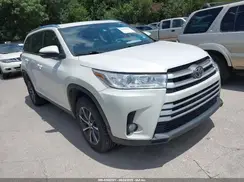 5TDKZRFH1KS329273 2019 TOYOTA HIGHLANDER