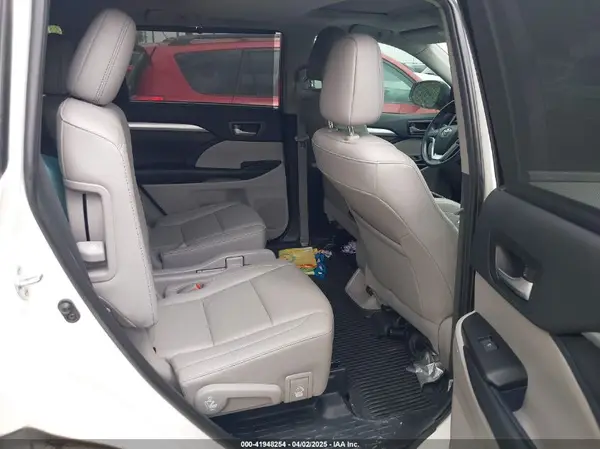 5TDKZRFH1KS329273 2019 TOYOTA HIGHLANDER - Image 8