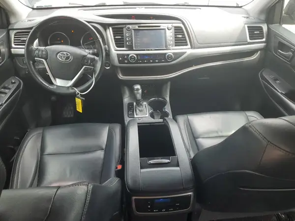 5TDKZRFH1KS333632 2019 TOYOTA HIGHLANDER - Image 8