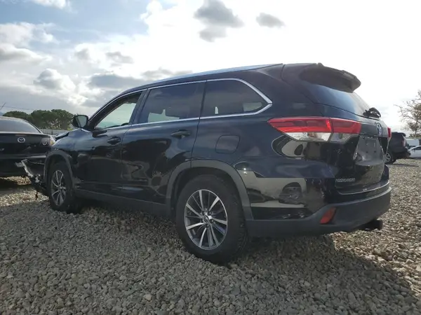 5TDKZRFH1KS336644 2019 TOYOTA HIGHLANDER - Image 2