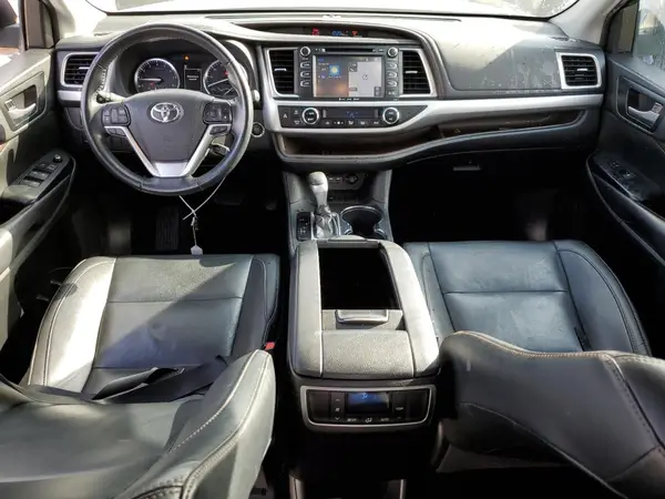 5TDKZRFH1KS336644 2019 TOYOTA HIGHLANDER - Image 8