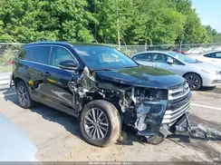 5TDKZRFH1KS338068 2019 TOYOTA HIGHLANDER