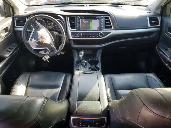 5TDKZRFH1KS338703 2019 TOYOTA HIGHLANDER - Image 8