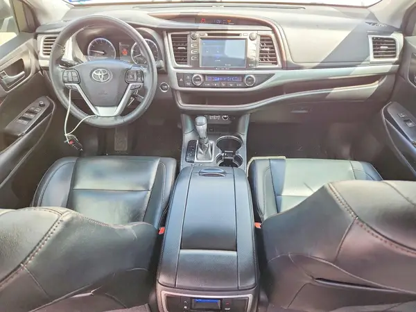 5TDKZRFH1KS349944 2019 TOYOTA HIGHLANDER - Image 8