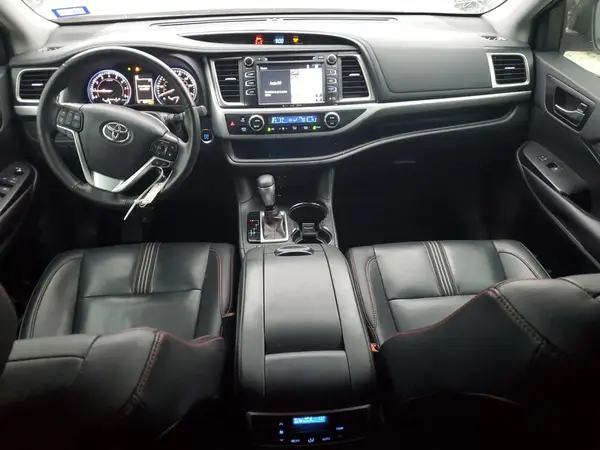 5TDKZRFH1KS353699 2019 TOYOTA HIGHLANDER - Image 8