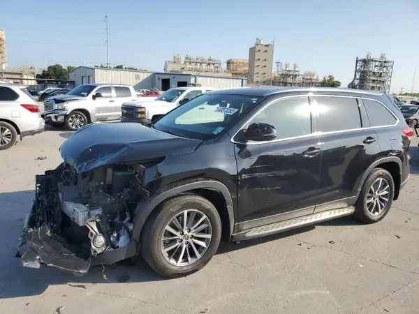 5TDKZRFH1KS557113 2019 TOYOTA HIGHLANDER - Image 1