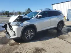 5TDKZRFH1KS559167 2019 TOYOTA HIGHLANDER