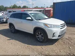5TDKZRFH1KS562134 2019 TOYOTA HIGHLANDER