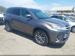 5TDKZRFH1KS563381 2019 TOYOTA HIGHLANDER