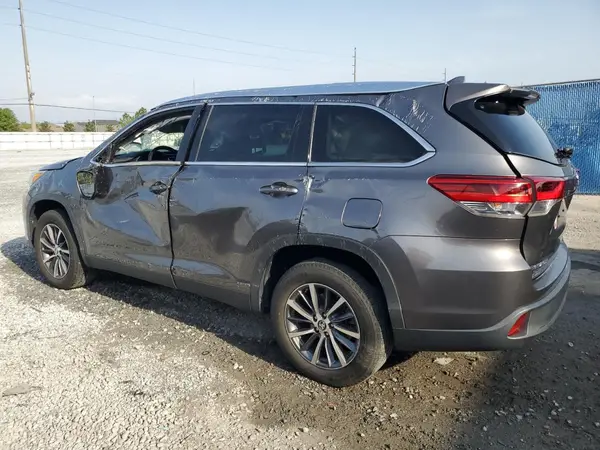 5TDKZRFH1KS563879 2019 TOYOTA HIGHLANDER - Image 2