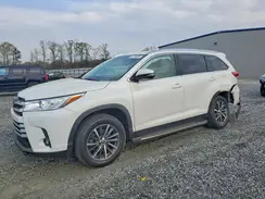 5TDKZRFH1KS565874 2019 TOYOTA HIGHLANDER