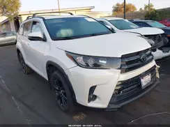 5TDKZRFH1KS568838 2019 TOYOTA HIGHLANDER