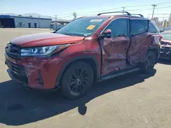 5TDKZRFH1KS569262 2019 TOYOTA HIGHLANDER