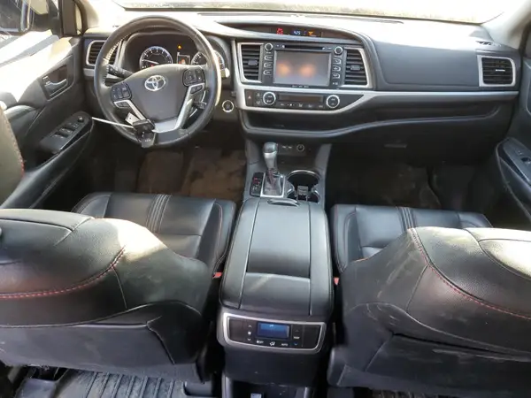 5TDKZRFH1KS570895 2019 TOYOTA HIGHLANDER - Image 8
