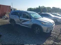 5TDKZRFH1KS573280 2019 TOYOTA HIGHLANDER