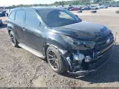 5TDKZRFH1KS573702 2019 TOYOTA HIGHLANDER