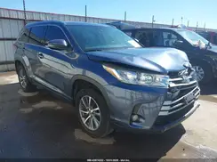 5TDKZRFH2HS215081 2017 TOYOTA HIGHLANDER