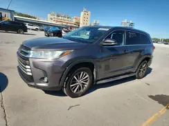 5TDKZRFH2HS509077 2017 TOYOTA HIGHLANDER