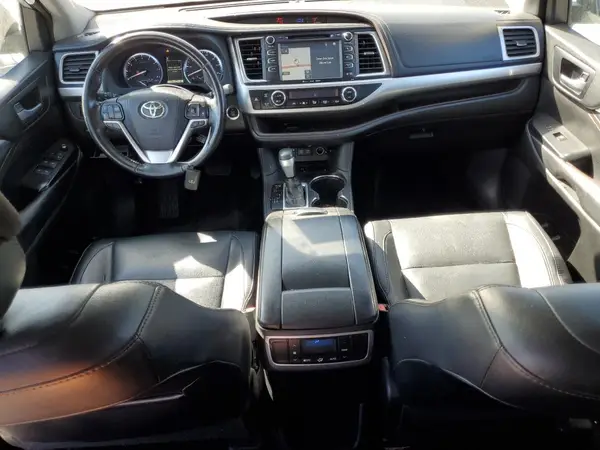 5TDKZRFH2HS512416 2017 TOYOTA HIGHLANDER - Image 8